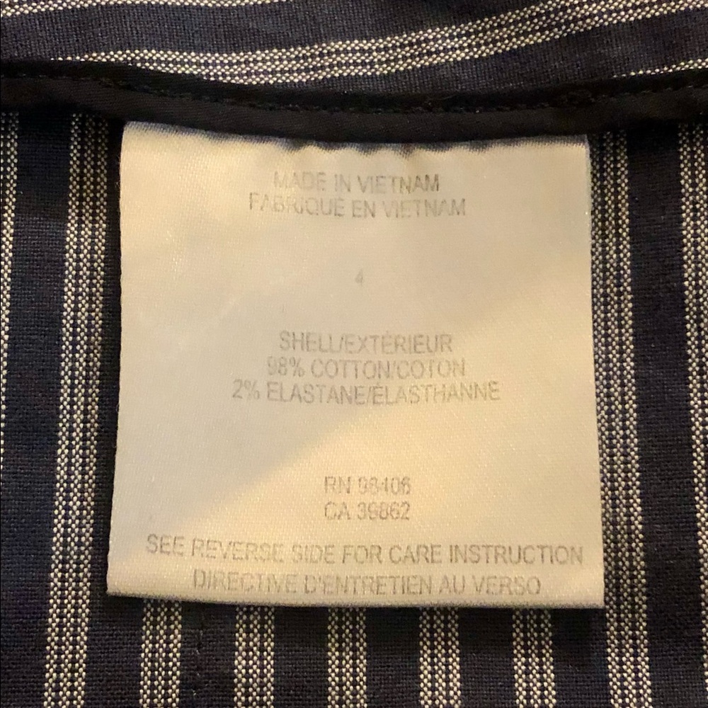 Theory classic flat front blue grey pinstriped tailored shorts 4 - Picture 5 of 7